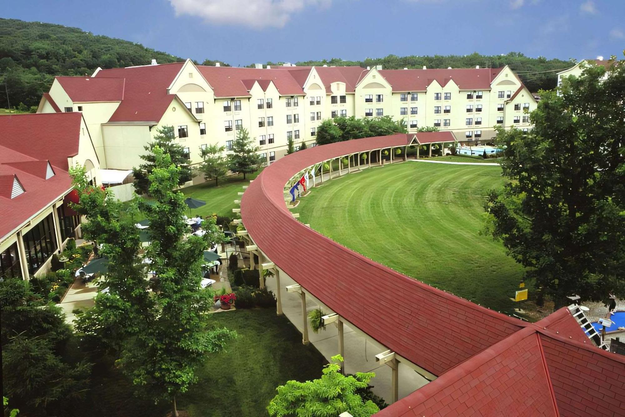Branson Hillside Hotel Exterior photo