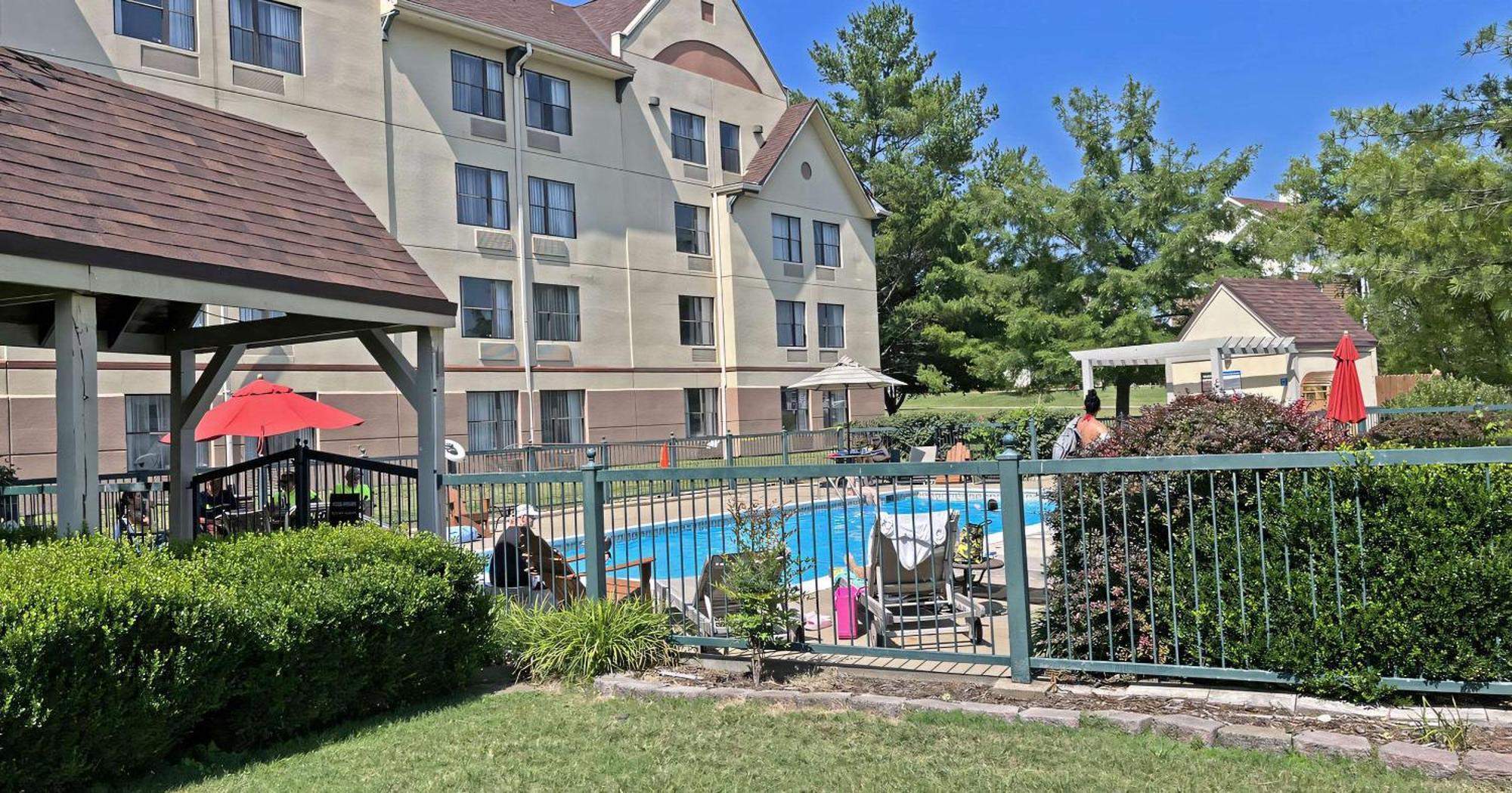 Branson Hillside Hotel Exterior photo